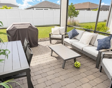 2635 Bebb Oak Drive - Photo Thumbnail 13