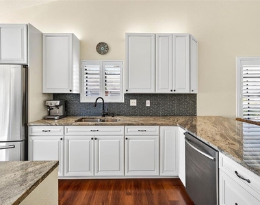 4180 Brentwood Park Circle - Photo Thumbnail 12