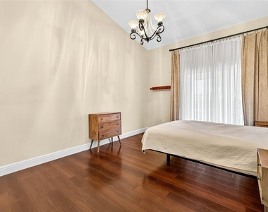 4180 Brentwood Park Circle - Photo Thumbnail 22