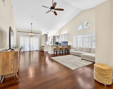 4180 Brentwood Park Circle - Photo Thumbnail 4