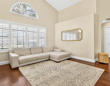 4180 Brentwood Park Circle - Photo Thumbnail 6