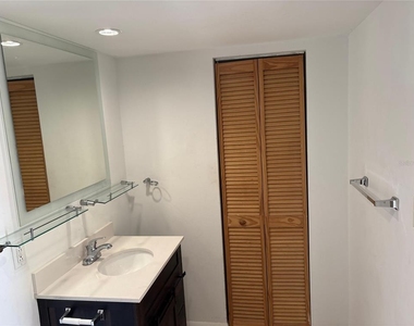 701 S Madison Avenue - Photo Thumbnail 17