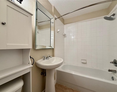 526 101st Avenue N - Photo Thumbnail 27