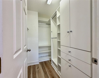 526 101st Avenue N - Photo Thumbnail 20