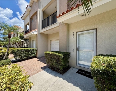 526 101st Avenue N - Photo Thumbnail 1