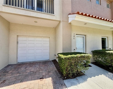 526 101st Avenue N - Photo Thumbnail 2