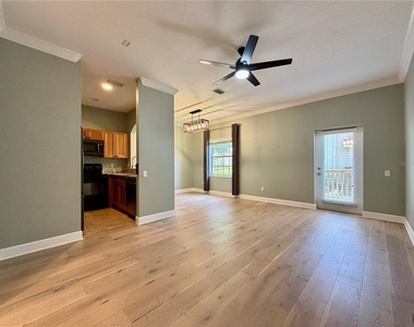 526 101st Avenue N - Photo Thumbnail 6