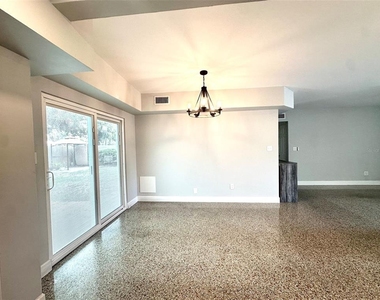 126 11th Avenue Sw - Photo Thumbnail 5