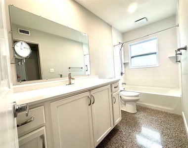126 11th Avenue Sw - Photo Thumbnail 10