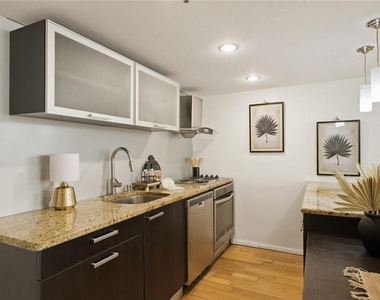 701 S Madison Avenue - Photo Thumbnail 11