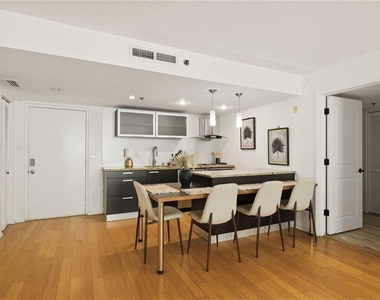 701 S Madison Avenue - Photo Thumbnail 7