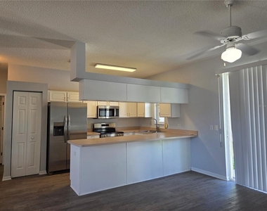 11641 59th Street N - Photo Thumbnail 13