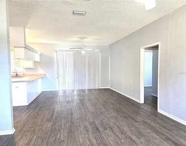 11641 59th Street N - Photo Thumbnail 3