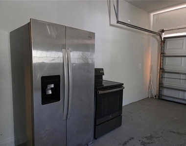 11641 59th Street N - Photo Thumbnail 22