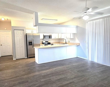 11641 59th Street N - Photo Thumbnail 11