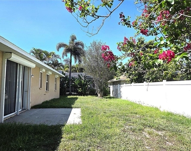 11641 59th Street N - Photo Thumbnail 25
