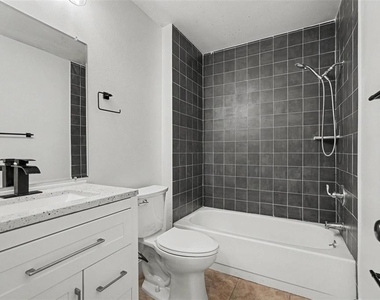 9208 N Connechusett Road - Photo Thumbnail 22