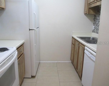 14227 Shadow Moss Lane - Photo Thumbnail 4