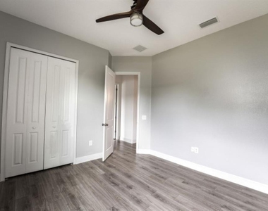 913 Buckhurst Drive - Photo Thumbnail 34