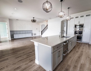 913 Buckhurst Drive - Photo Thumbnail 16
