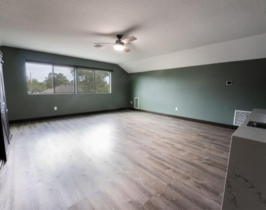 913 Buckhurst Drive - Photo Thumbnail 24