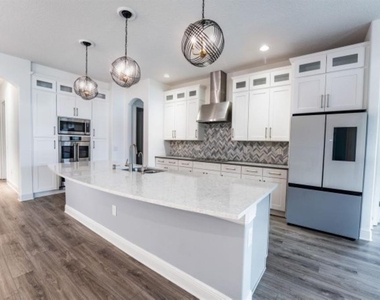 913 Buckhurst Drive - Photo Thumbnail 12