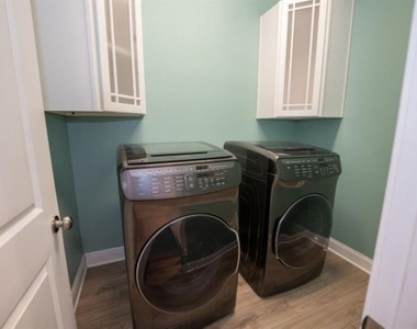 913 Buckhurst Drive - Photo Thumbnail 23