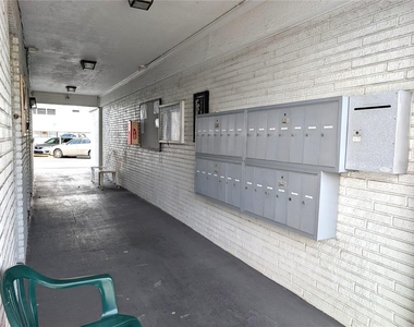 5850 18th Street N - Photo Thumbnail 23