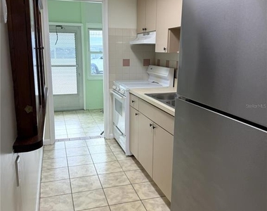 5850 18th Street N - Photo Thumbnail 15