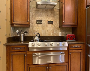 21430 Draycott Way - Photo Thumbnail 17