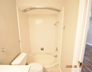 3273 Harbor Lake Drive - Photo Thumbnail 26