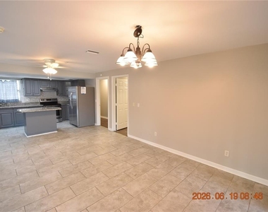 3273 Harbor Lake Drive - Photo Thumbnail 10