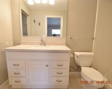 3273 Harbor Lake Drive - Photo Thumbnail 25