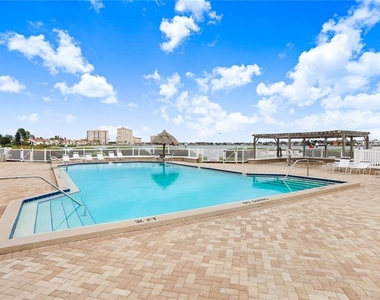 6104 Palma Del Mar Boulevard S - Photo Thumbnail 26