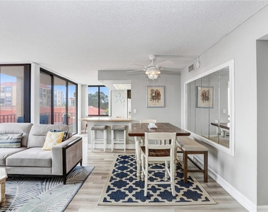 6104 Palma Del Mar Boulevard S - Photo Thumbnail 8