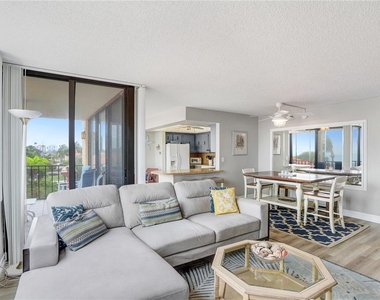 6104 Palma Del Mar Boulevard S - Photo Thumbnail 7