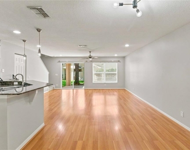 2947 Royal Tuscan Lane - Photo Thumbnail 2