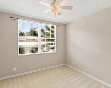 2947 Royal Tuscan Lane - Photo Thumbnail 14