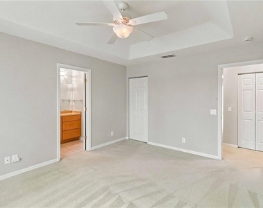2947 Royal Tuscan Lane - Photo Thumbnail 12