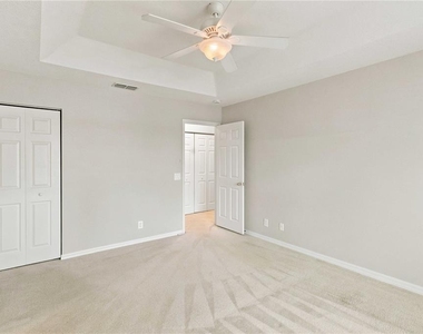 2947 Royal Tuscan Lane - Photo Thumbnail 11