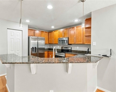 2947 Royal Tuscan Lane - Photo Thumbnail 7