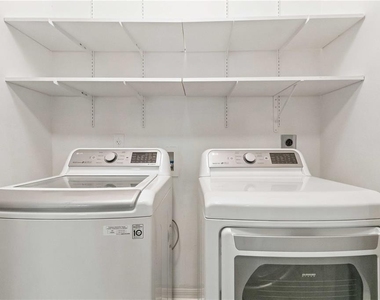 2947 Royal Tuscan Lane - Photo Thumbnail 9