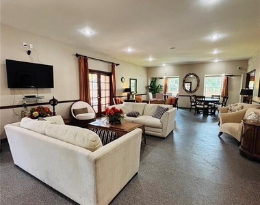 10356 Carrollwood Lane - Photo Thumbnail 6