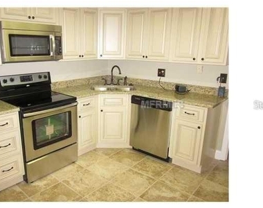 10356 Carrollwood Lane - Photo Thumbnail 3