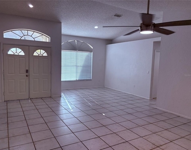 7330 Fairwood Avenue - Photo Thumbnail 4