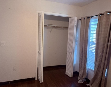 7330 Fairwood Avenue - Photo Thumbnail 14