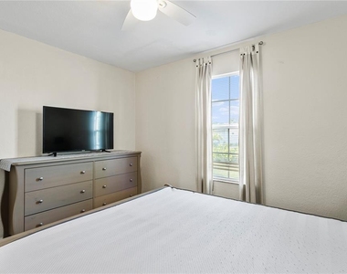 4740 22nd Avenue N - Photo Thumbnail 20