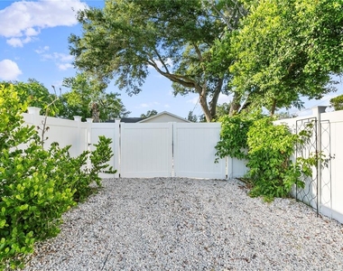 4740 22nd Avenue N - Photo Thumbnail 32