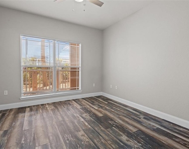 1216 S Missouri Avenue - Photo Thumbnail 5