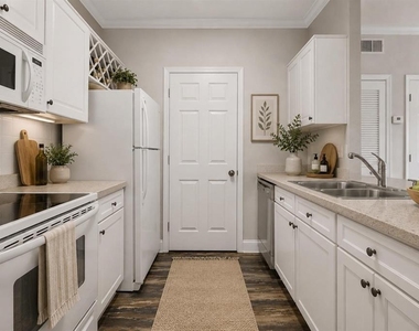 1216 S Missouri Avenue - Photo Thumbnail 1